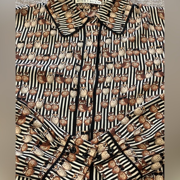 Alice + Olivia Long Sleeve Button Down Blouse, 100% Silk, Owl Print, Size Small - Picture 11 of 12